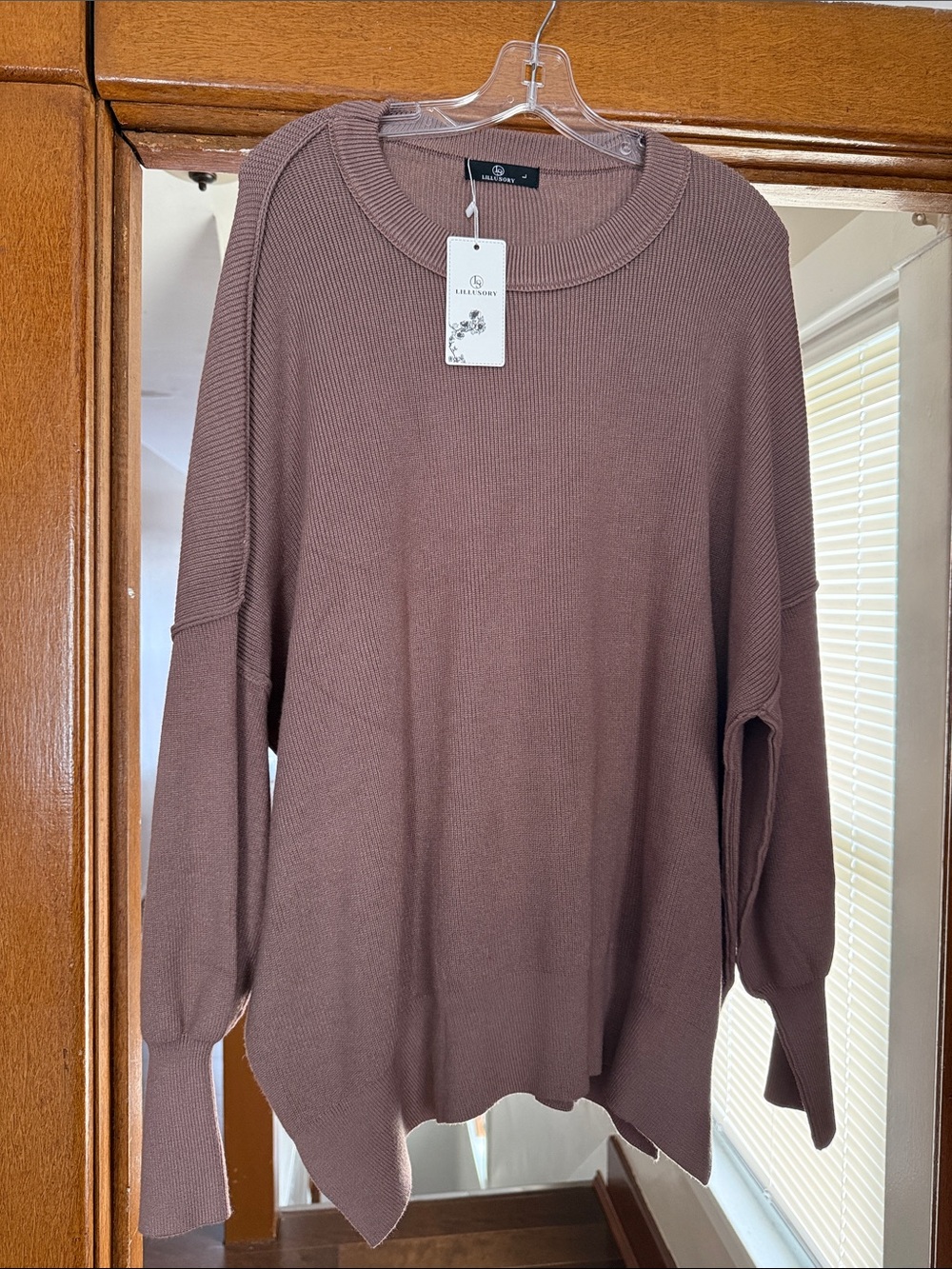 Oversized Ribbed Crewneck Sweater in Mauve Brown